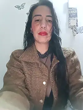 Snapshot of christine-x chatting on 02.05.26 christine-x online show from 02.05.26