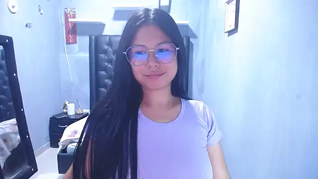 Snapshot of Letty_Plugxo chatting on 02.13.26 Letty Plugxo online show from 02.13.26