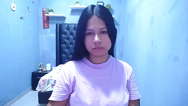 Snapshot of Letty_Plugxo chatting on 05.04.26 Letty Plugxo online show from 05.04.26