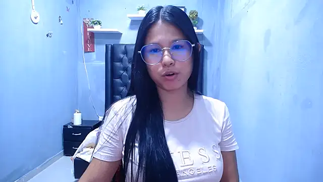 Snapshot of Letty_Plugxo chatting on 06.09.26 Letty Plugxo online show from 06.09.26