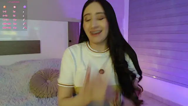 Snapshot of PiaSmile chatting on 06.27.26 PiaSmile online show from 06.27.26