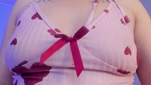 Snapshot of ScarletGV chatting on 02.06.26 ScarletGV online show from 02.06.26