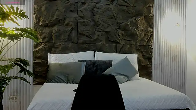 Snapshot of alice_greco chatting on 07.19.26 alice greco online show from 07.19.26