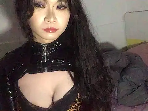 sukilove1992 online show from 04.30.26