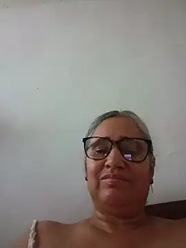  candi online show from 06.04.26