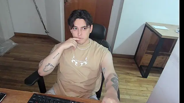Snapshot of Markuss_b chatting on 01.29.25 Markuss b online show from 01.29.25
