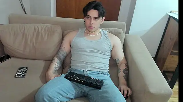 Snapshot of Markuss_b chatting on 01.31.25 Markuss b online show from 01.31.25