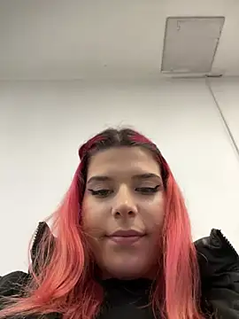 RiriRoseey online show from 03.04.25