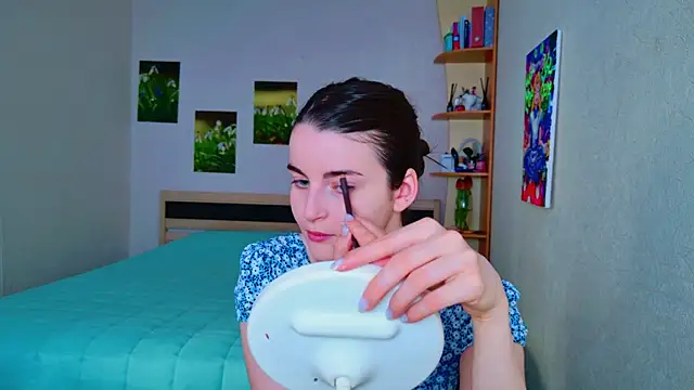 Miss Arwen online show from 03.10.25