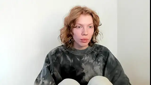 StellaDavis online show from 10.03.25