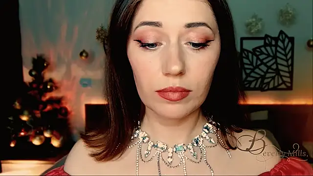 MissBeverlyMills online show from 12.25.24