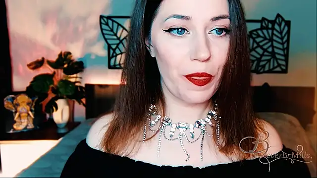 MissBeverlyMills online show from 03.01.25