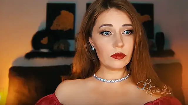 MissBeverlyMills online show from 09.21.25