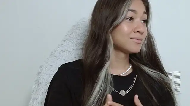 hantonella  online show from 11.10.25