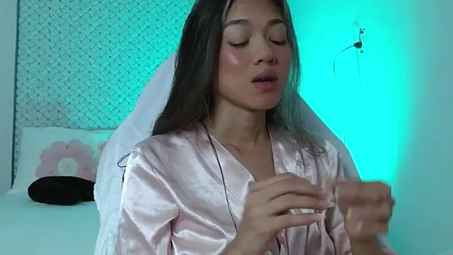 hantonella  online show from 04.07.26