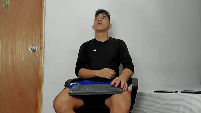 andrew rose  online show from 02.17.26