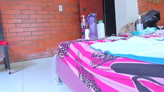 Elianissquirt online show from 03.18.26