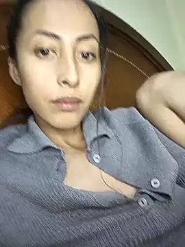 Snapshot of Anahi_cake chatting on 03.01.25 Anahi cake online show from 03.01.25