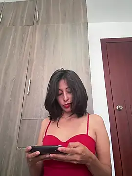 Anahi cake online show from 04.29.26