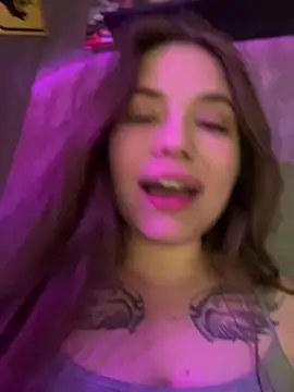 Vikki toriya online show from 04.27.26