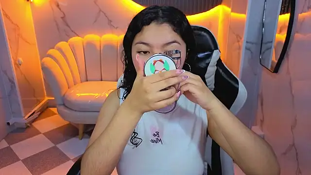 victoria castillo b online show from 02.03.26