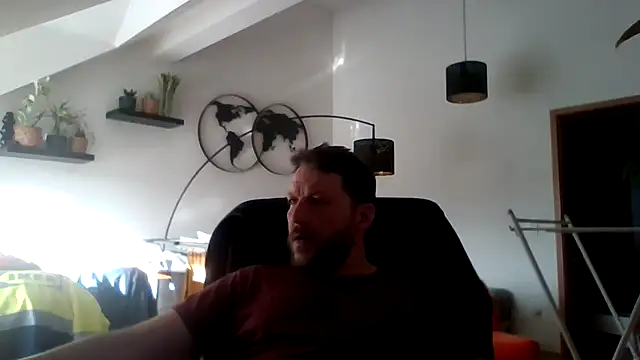 Snapshot of BennyLommy chatting on 03.11.26 BennyLommy online show from 03.11.26