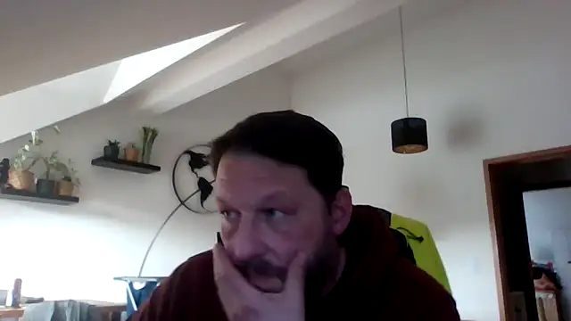 Snapshot of BennyLommy chatting on 03.26.26 BennyLommy online show from 03.26.26