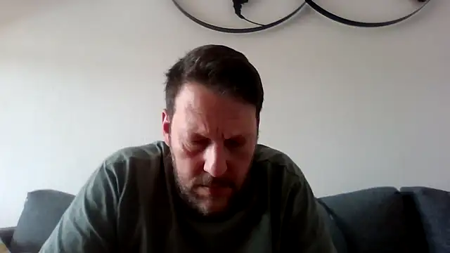 Snapshot of BennyLommy chatting on 04.27.26 BennyLommy online show from 04.27.26