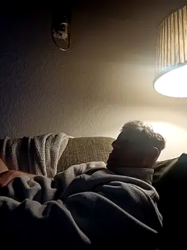 Snapshot of MArciQuarky chatting on 03.05.25 MArciQuarky online show from 03.05.25