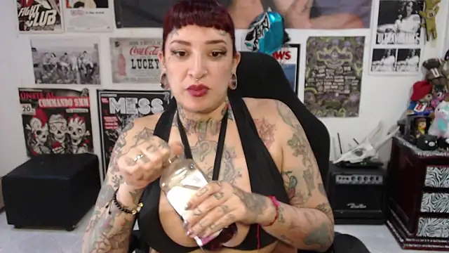 Rollyderolandia666 online show from 05.19.26