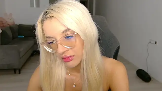 LovelyBianca online show from 07.18.26