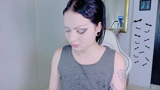 Snapshot of Madison_Jackson chatting on 05.14.26 Madison Jackson online show from 05.14.26