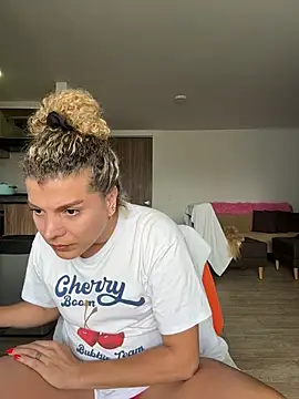 Georgiafox online show from 03.04.26