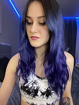 Erotic Synth Goddess online show from 01.20.25