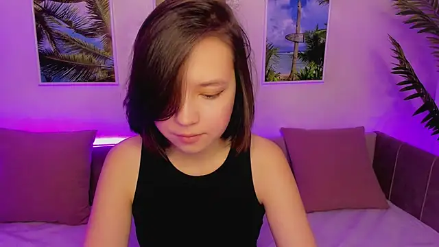 Snapshot of Lina_Brownie chatting on 01.19.25 Lina Brownie online show from 01.19.25