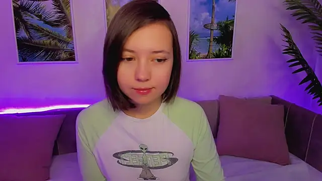 Snapshot of Lina_Brownie chatting on 01.20.25 Lina Brownie online show from 01.20.25