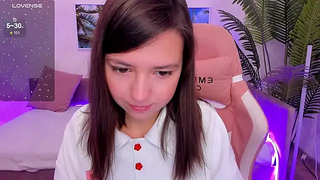 Snapshot of Lina_Brownie chatting on 10.11.25 Lina Brownie online show from 10.11.25