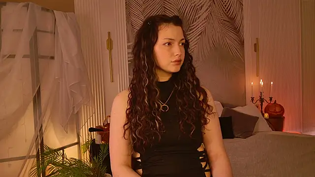 Miley Smile online show from 10.24.25