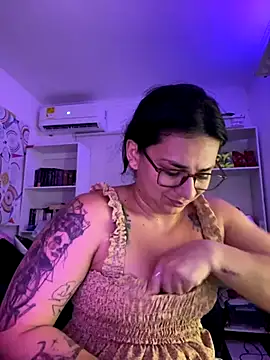 Amarantha 666 online show from 10.17.25
