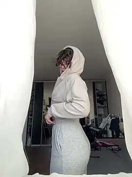 NikaMur online show from 10.02.25