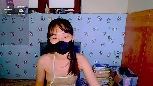   Saphia   online show from 01.23.25