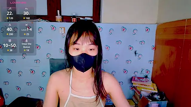   Saphia   online show from 02.17.25