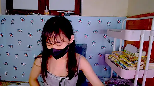   Saphia   online show from 03.13.25