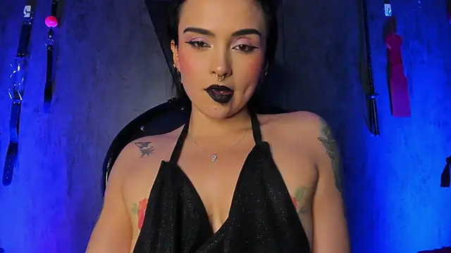 Snapshot of CharlotteScotte chatting on 03.19.25 CharlotteScotte online show from 03.19.25