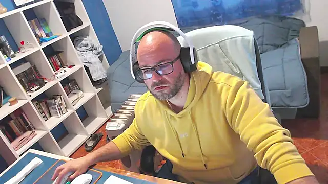 ravingr4d4 online show from 04.14.26