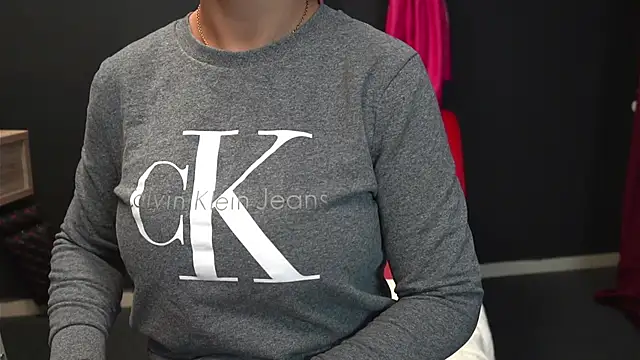 CelineConner online show from 10.09.25