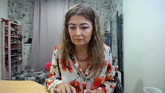 Helen1974 online show from 06.02.26