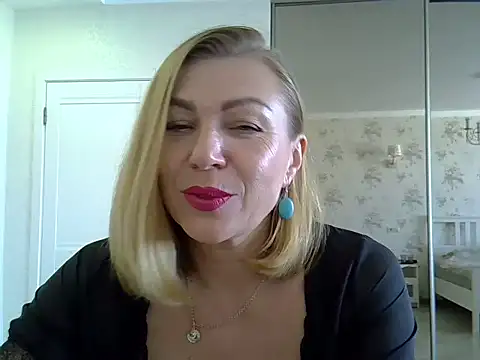Snapshot of Alexandra-Rosee chatting on 02.09.25 Alexandra-Rosee online show from 02.09.25