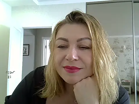 Snapshot of Alexandra-Rosee chatting on 03.14.25 Alexandra-Rosee online show from 03.14.25