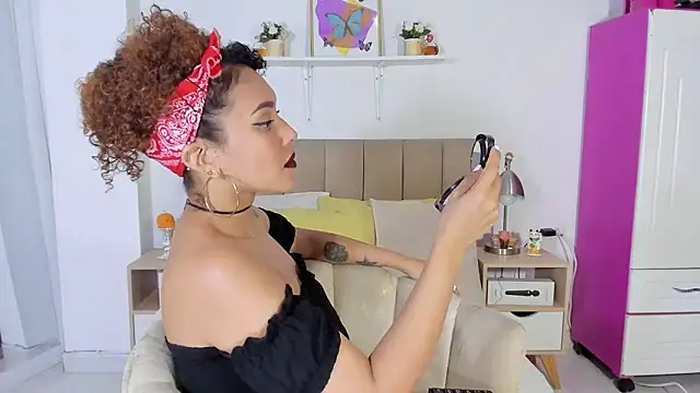 Zoe Gruber online show from 03.21.26